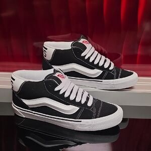 Vans Knu Mid Black/White Skate Shoes Chunky Retro Style Men's 9.5 Women's 11
